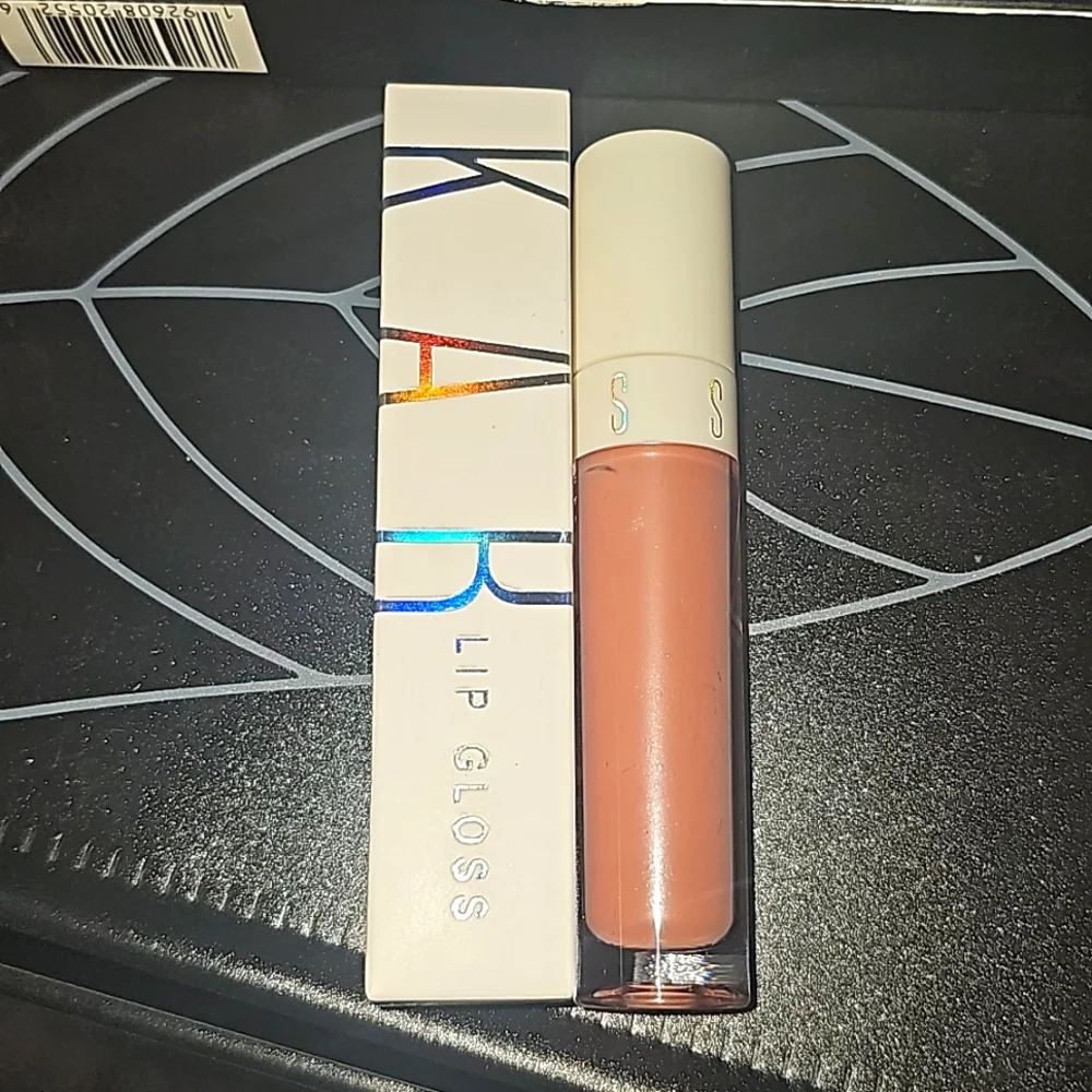 *HP* KAB Cosmetics in Shade 